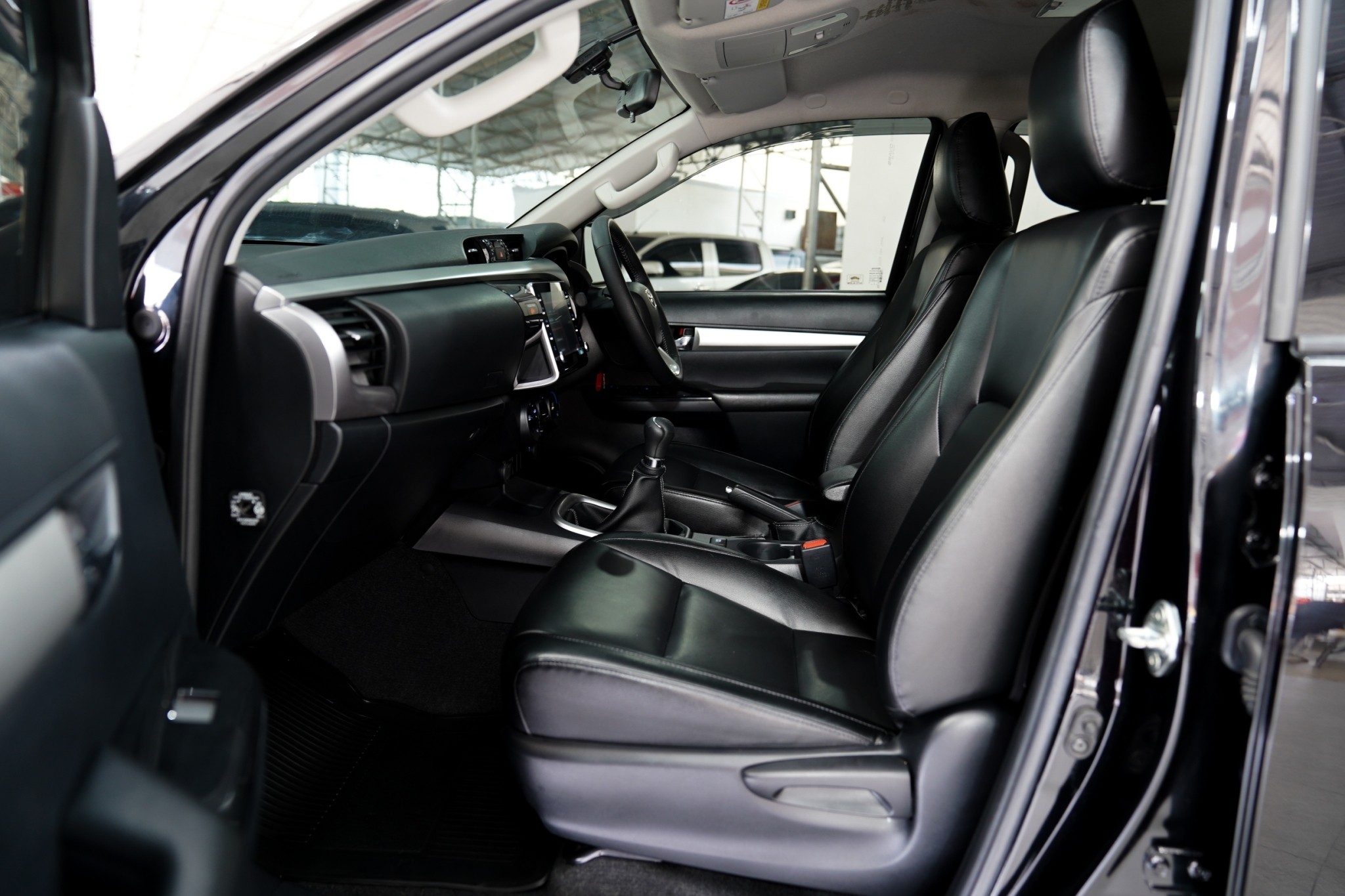 2020 TOYOTA HILUX REVO DOUBLE CAB PRERUNNER 2.4 mid MT