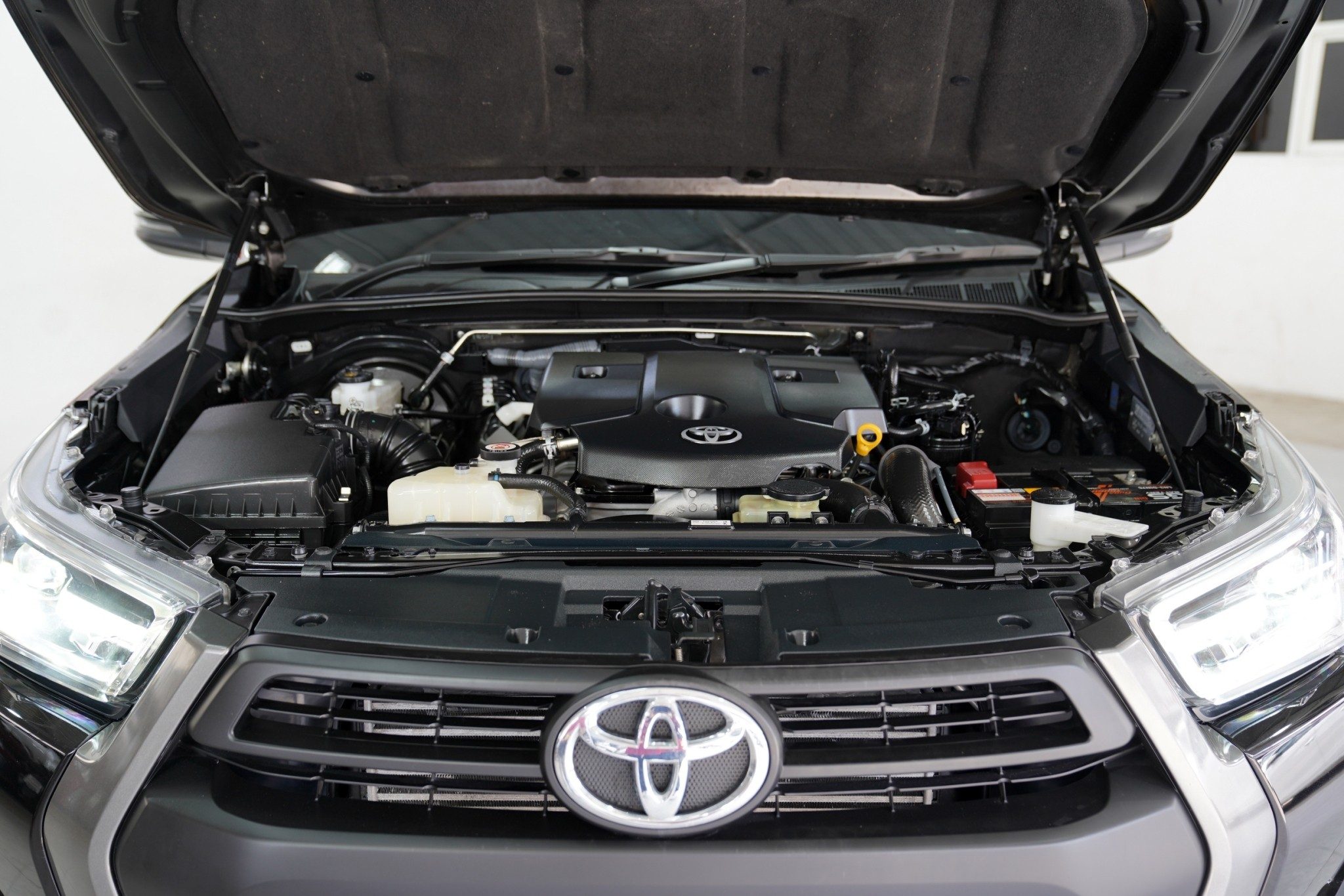 2020 TOYOTA HILUX REVO DOUBLE CAB PRERUNNER 2.4 mid MT