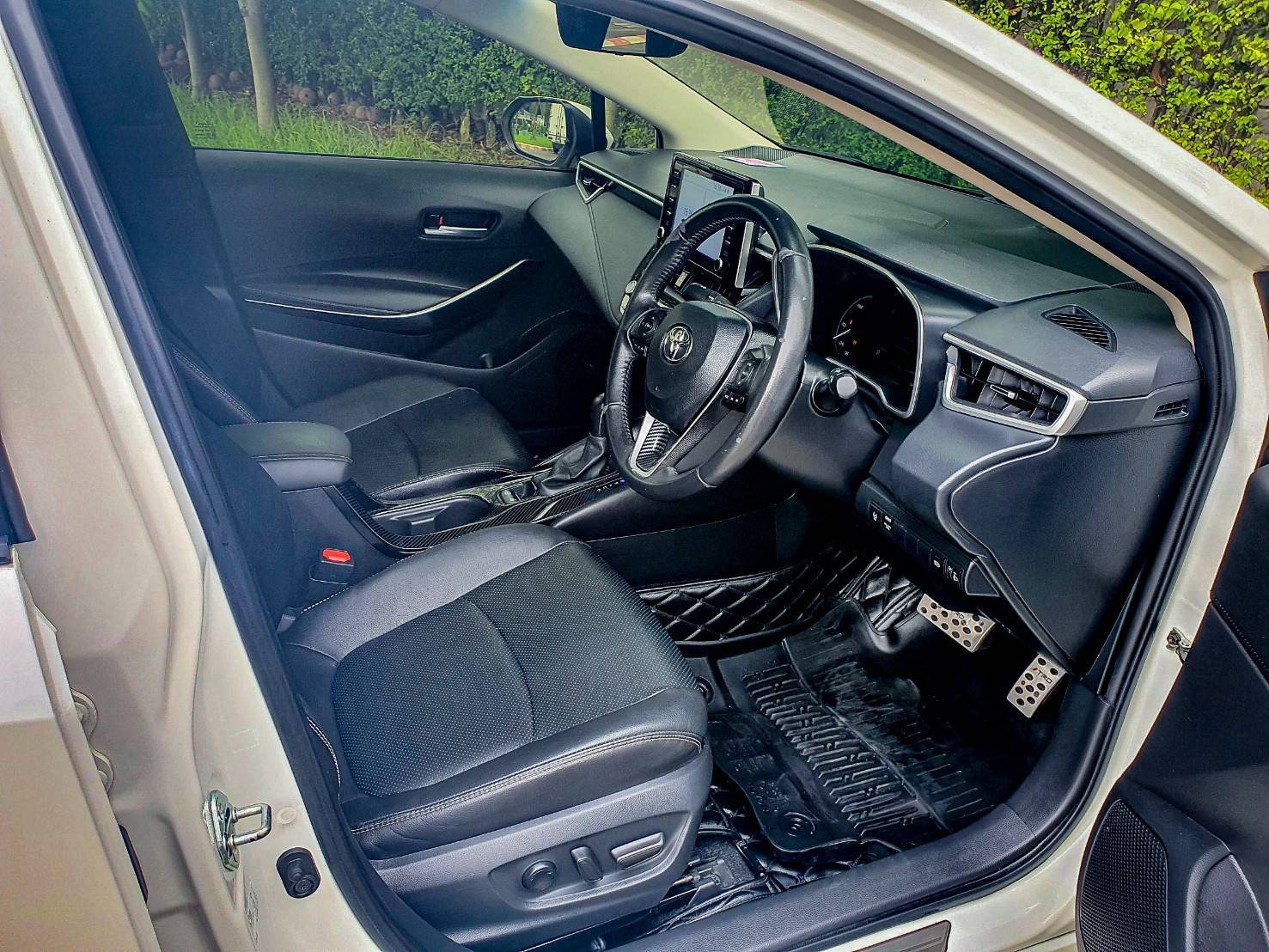 2019 TOYOTA COROLLA ALTIS 1.8 HYBRID