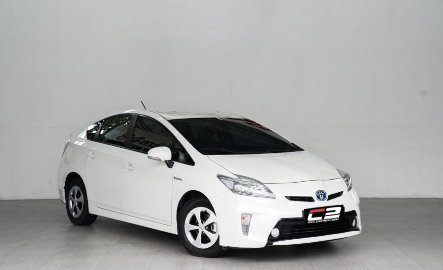 2012 TOYOTA PRIUS 1.8 HYBRID AT