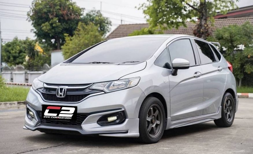 2018 HONDA JAZZ 1.5V i-VTEC