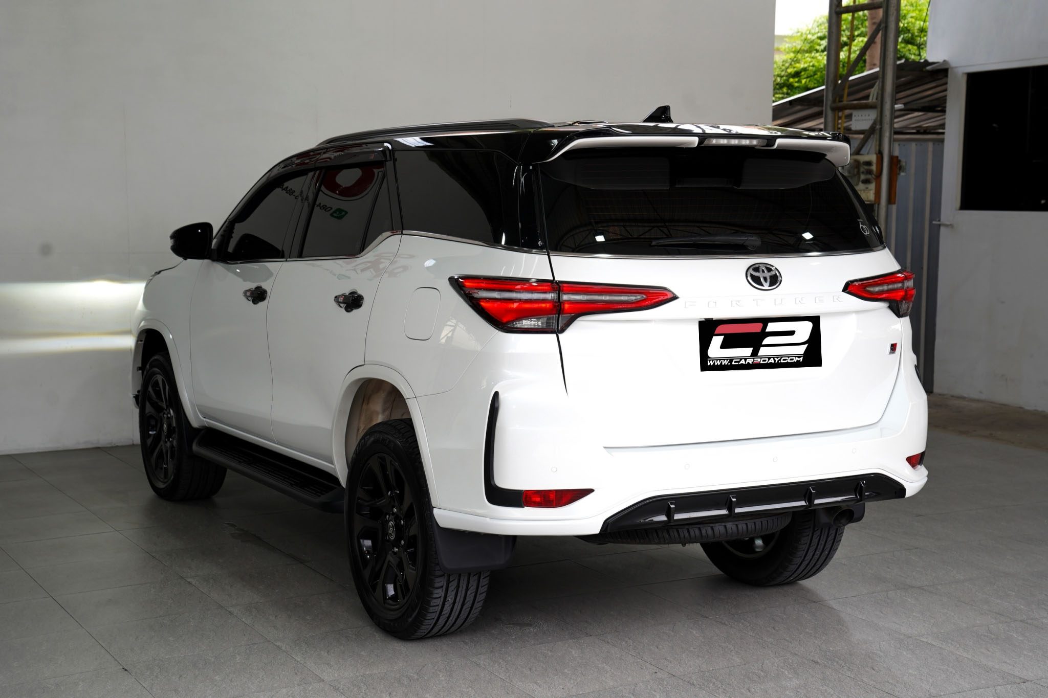 2022 TOYOTA FORTUNER 2.8 GR AT