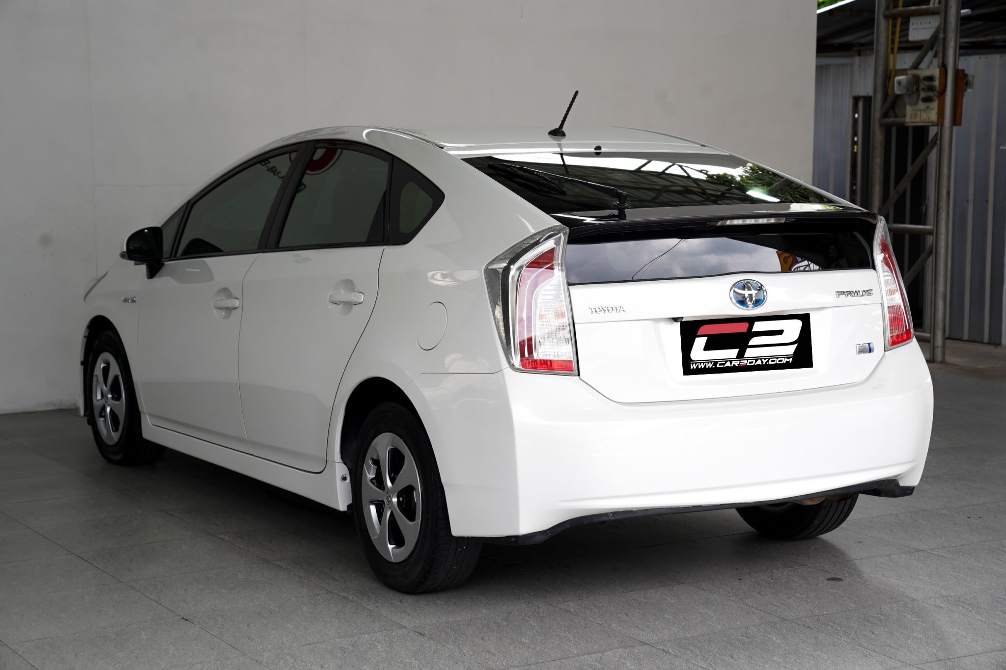 2012 TOYOTA PRIUS 1.8 HYBRID AT