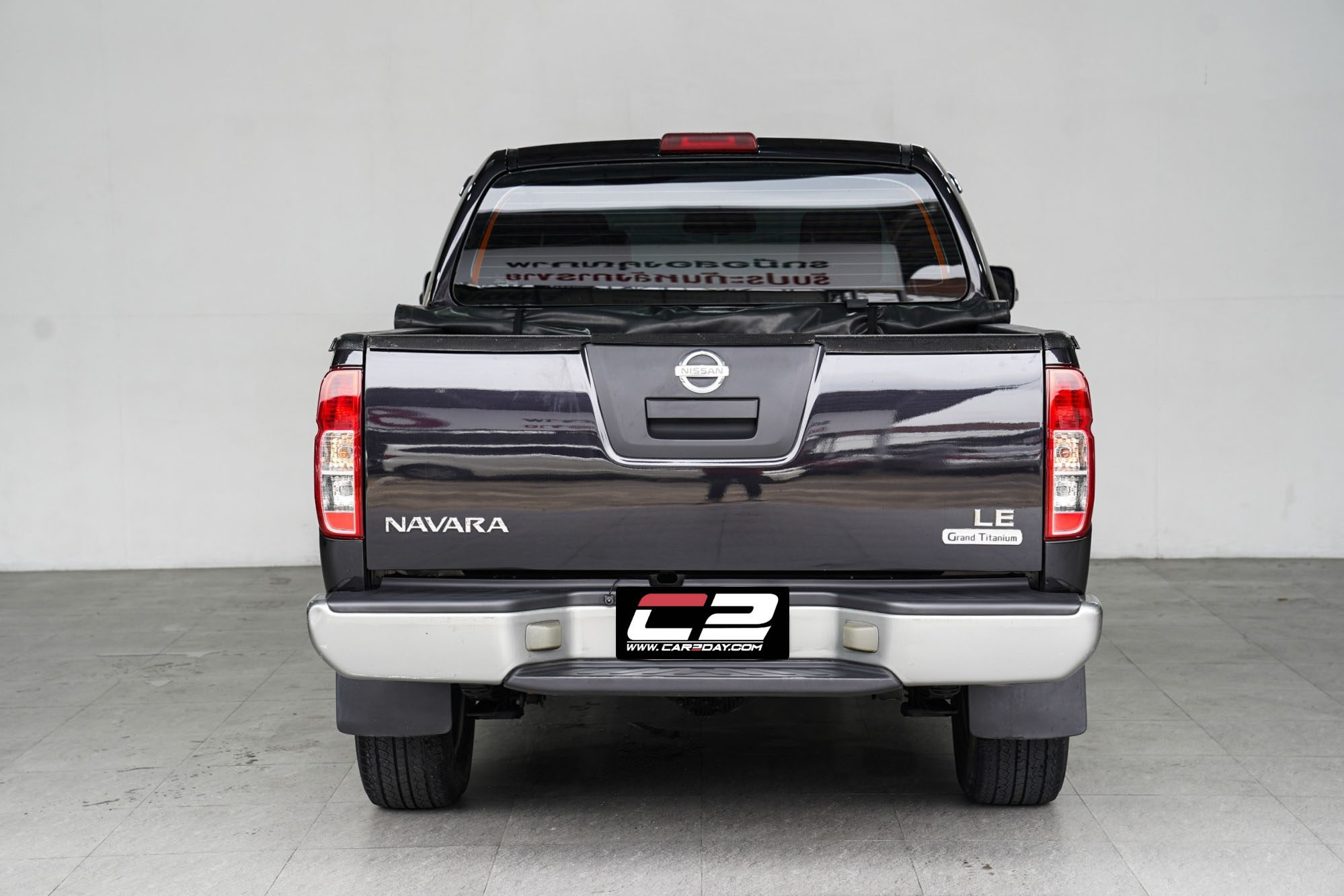 2012 NISSAN NAVARA DOUBLE CAB 2.5 LE GRAND TITANIUM MT