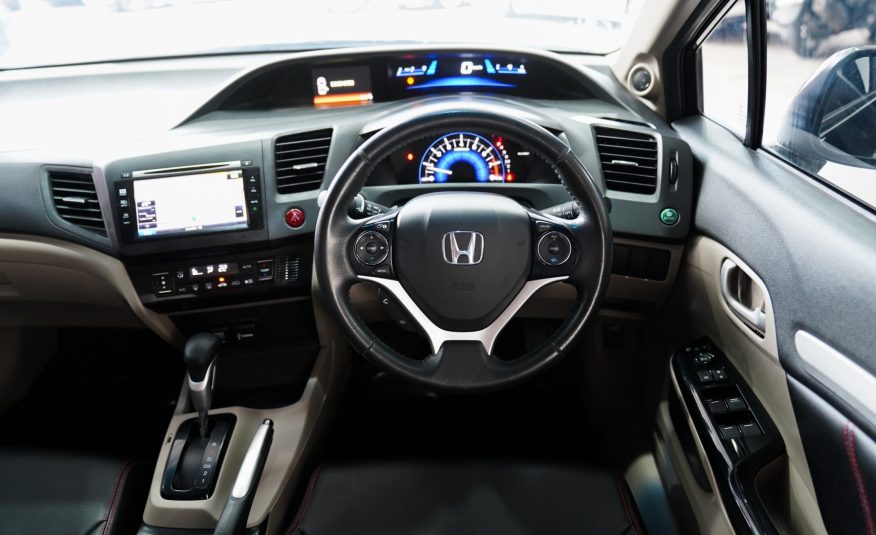 2014 HONDA CIVIC 1.8 E NAVI AT