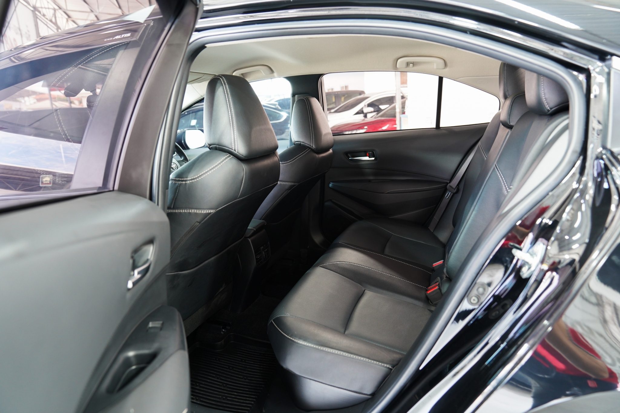 2020 TOYOTA ALTIS 1.8 HYBRID AT