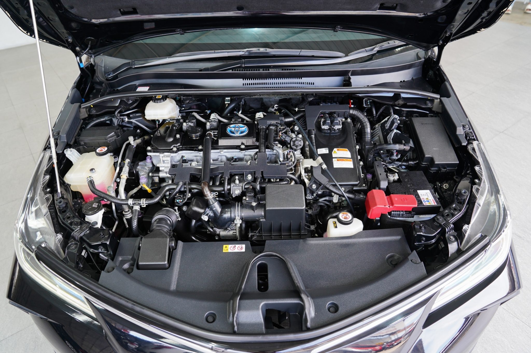 2020 TOYOTA ALTIS 1.8 HYBRID AT