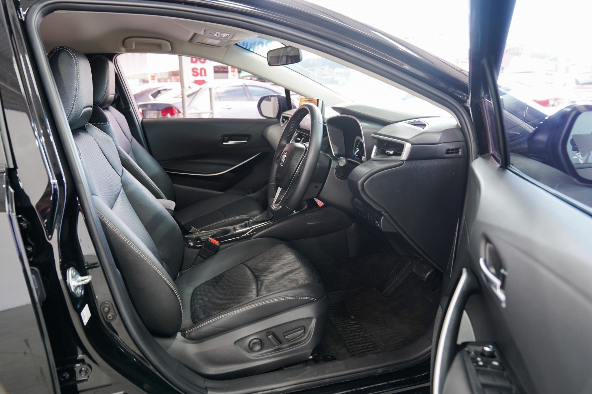 2020 TOYOTA ALTIS 1.8 HYBRID AT