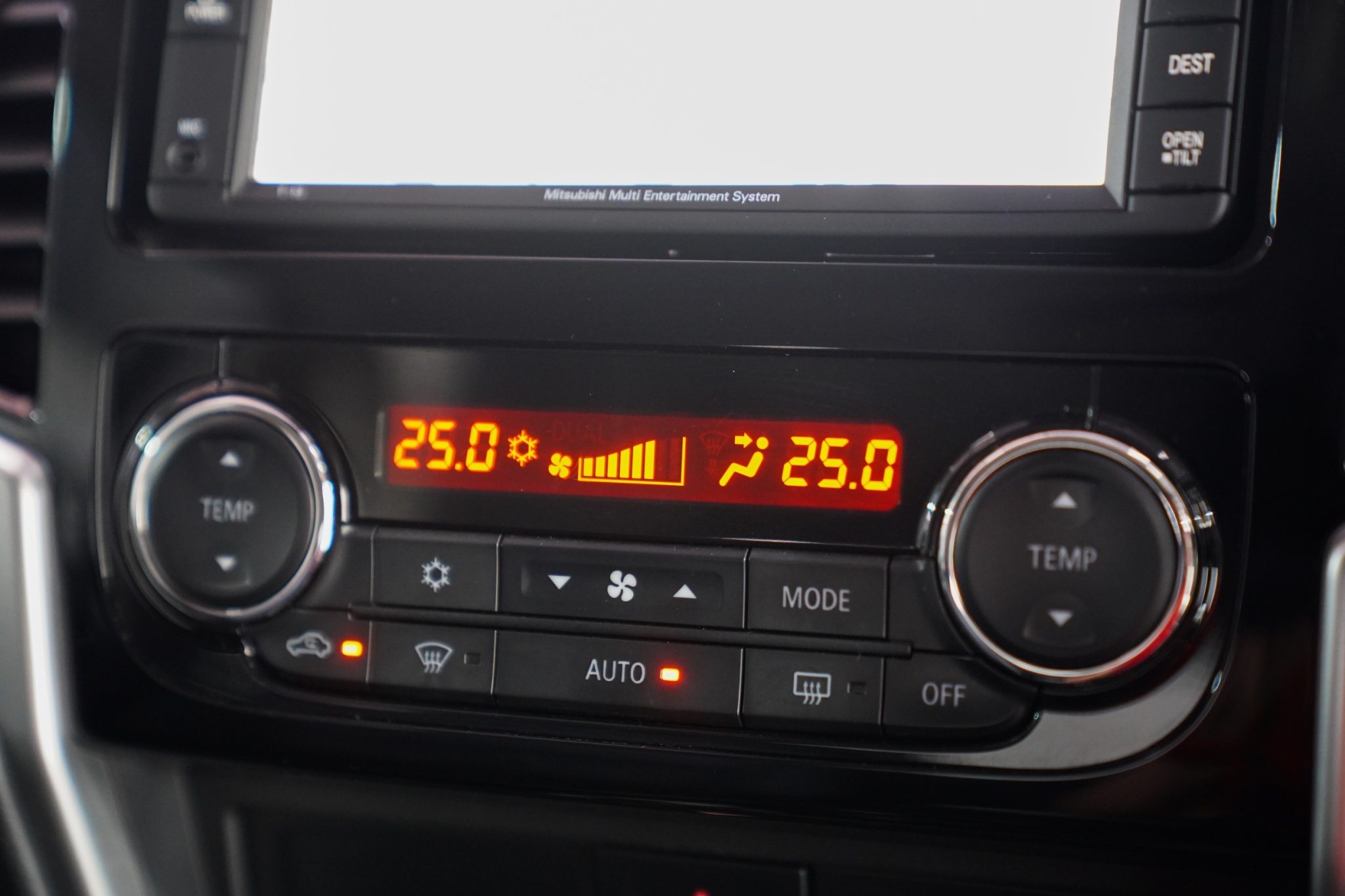 2019 MITSUBISHI TRITON DOUBLE CAB 2.4 GT PREMIUM AT/4WD
