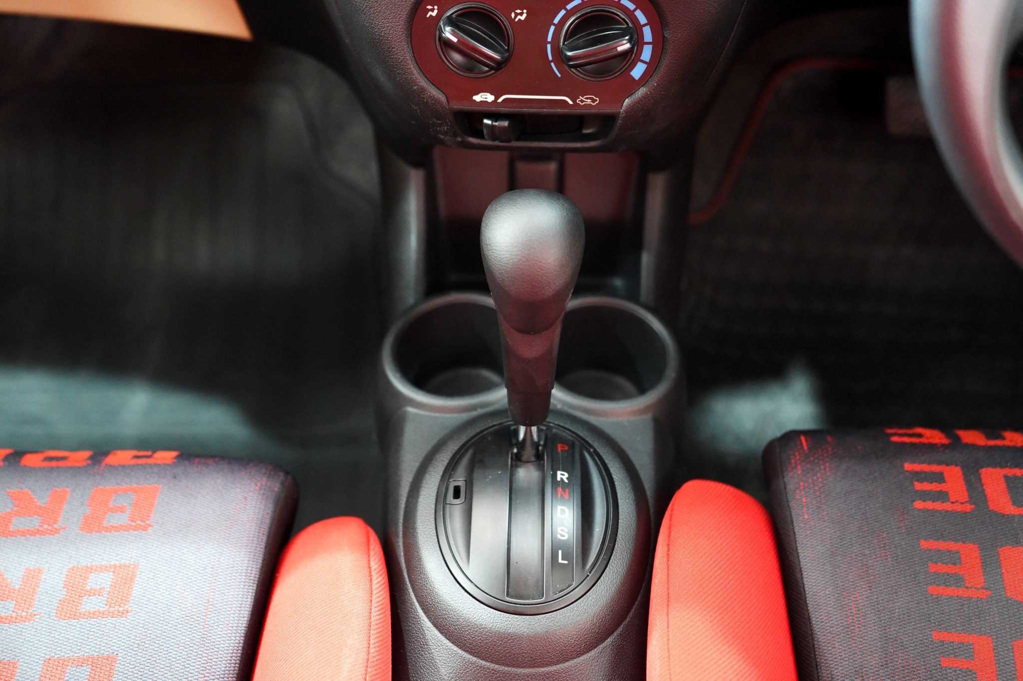 2012 HONDA BRIO 1.2 S AT