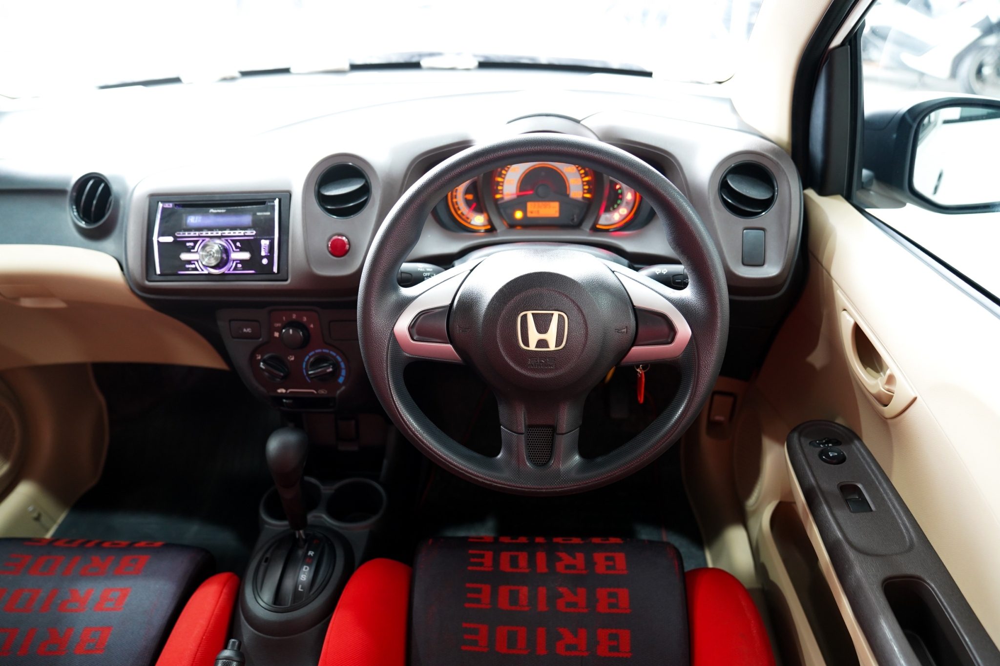 2012 HONDA BRIO 1.2 S AT