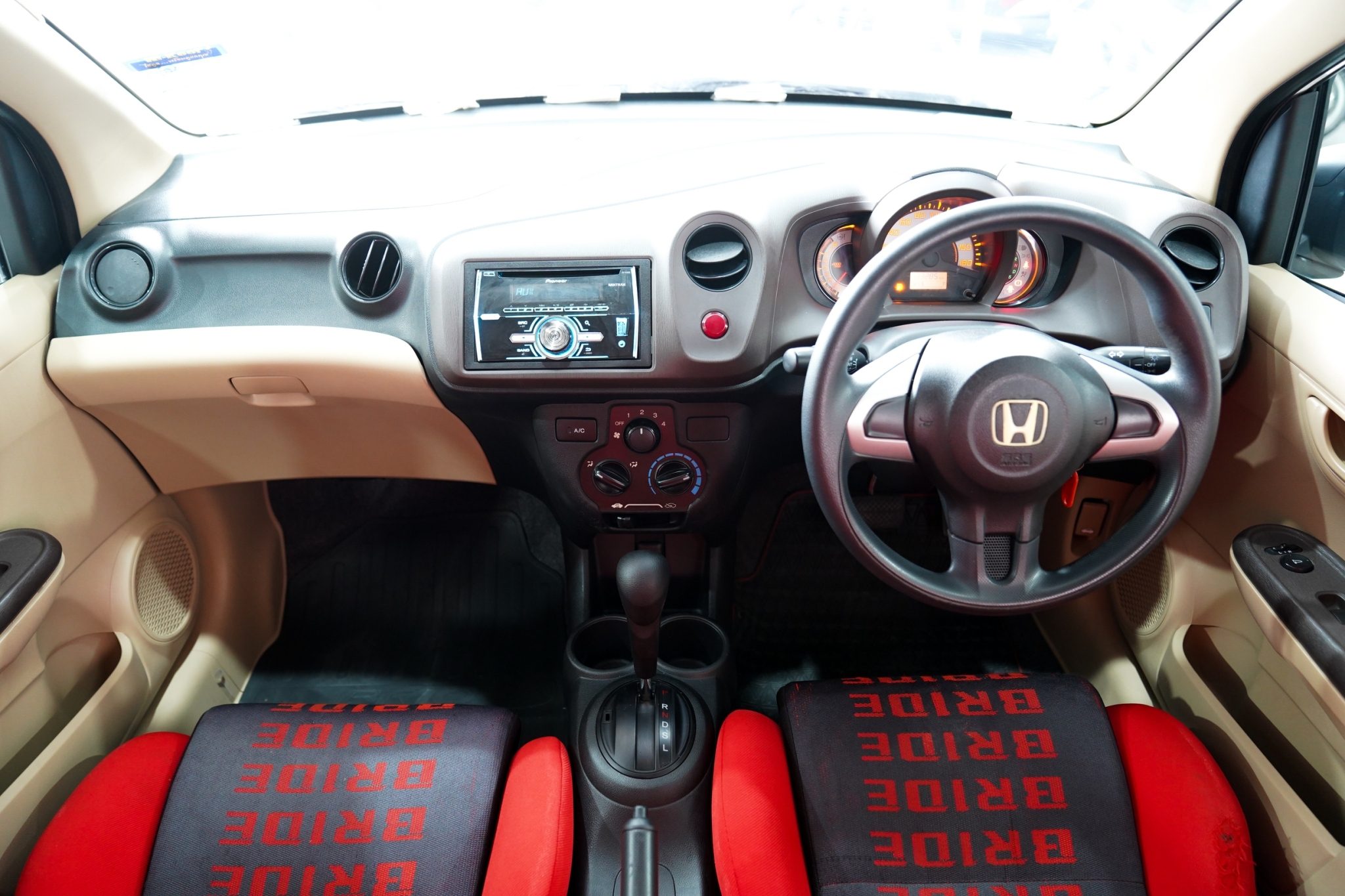 2012 HONDA BRIO 1.2 S AT