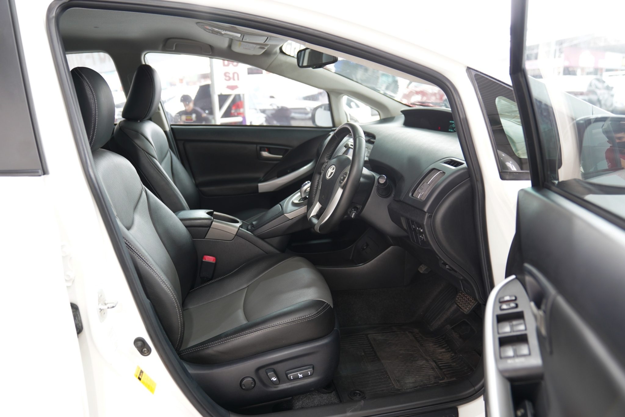2012 TOYOTA PRIUS 1.8 HYBRID AT