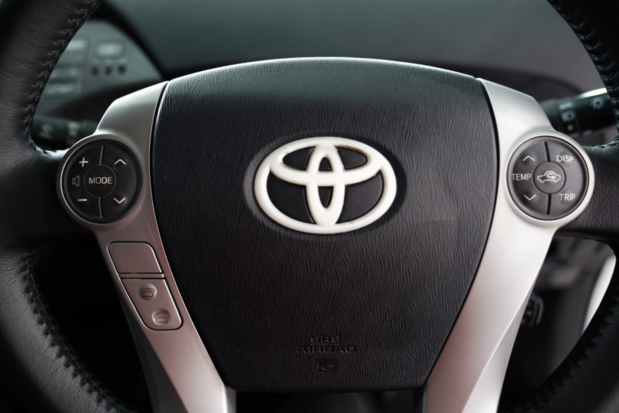 2012 TOYOTA PRIUS 1.8 HYBRID AT