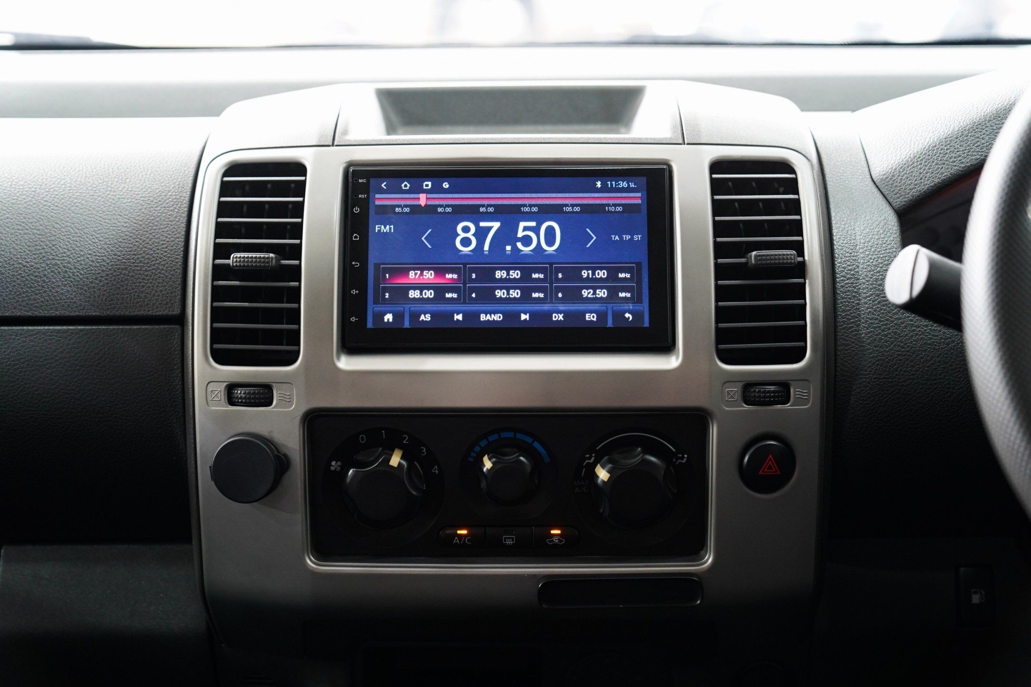 2012 NISSAN NAVARA DOUBLE CAB 2.5 LE GRAND TITANIUM MT