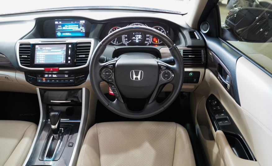 2016 HONDA ACCORD 2.0 E AT