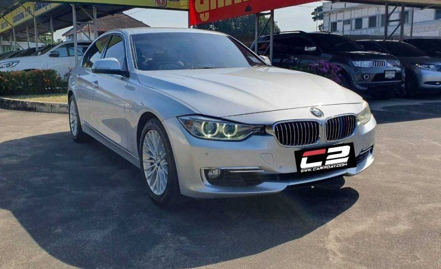 2015 BMW SERIES 3 320i LUXURY