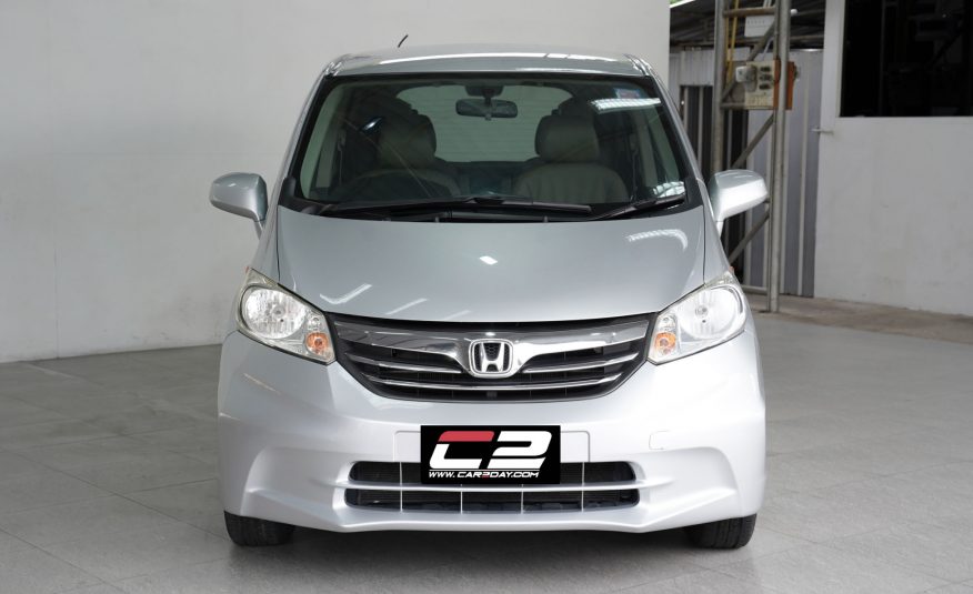 2012 HONDA FREED 1.5 SE AT