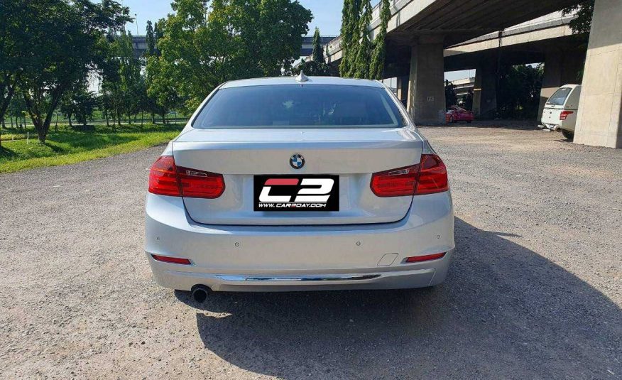 2015 BMW SERIES 3 320i LUXURY