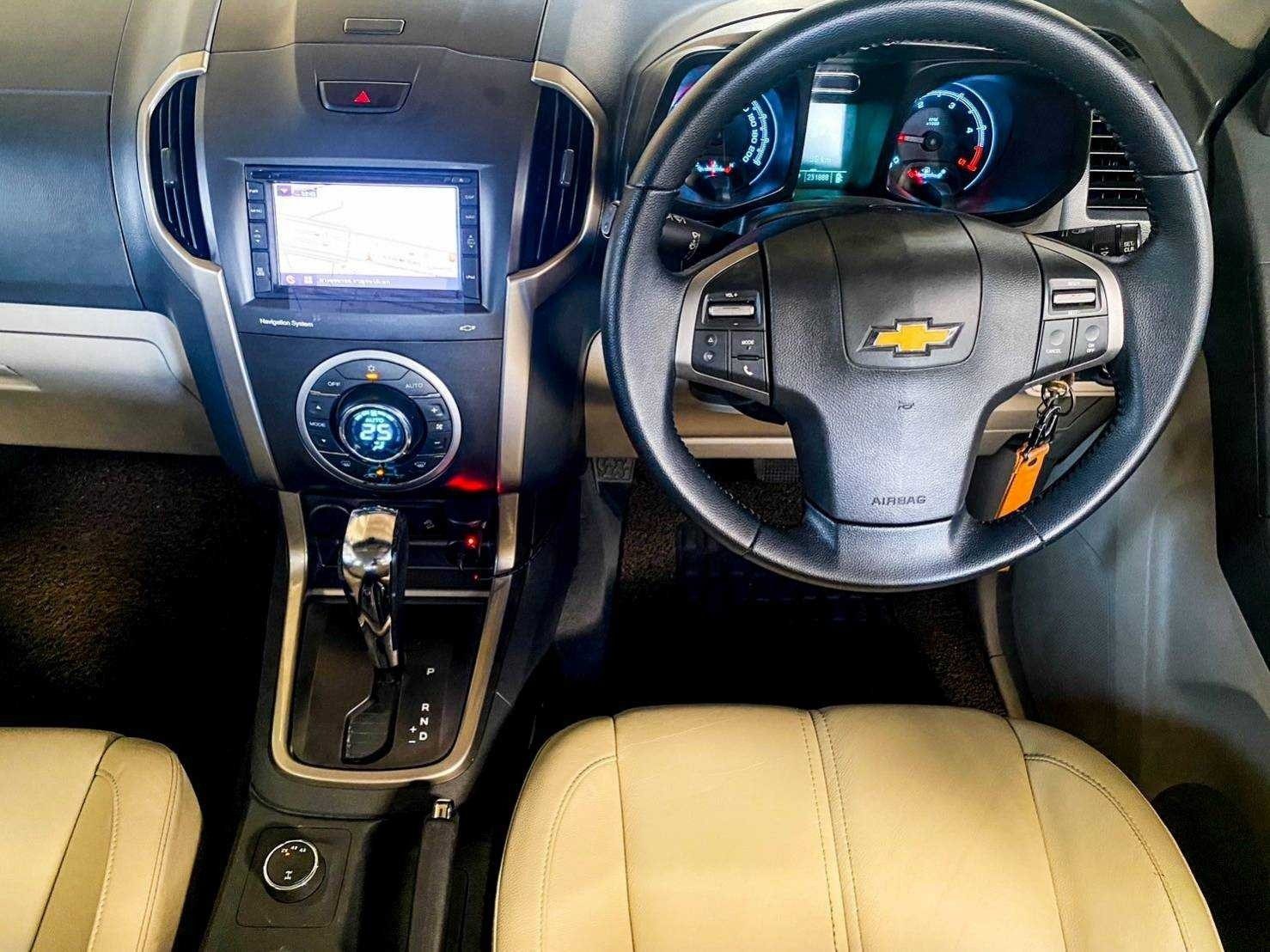 2013 CHEVROLET TRAILBLAZER 2.8 4WD