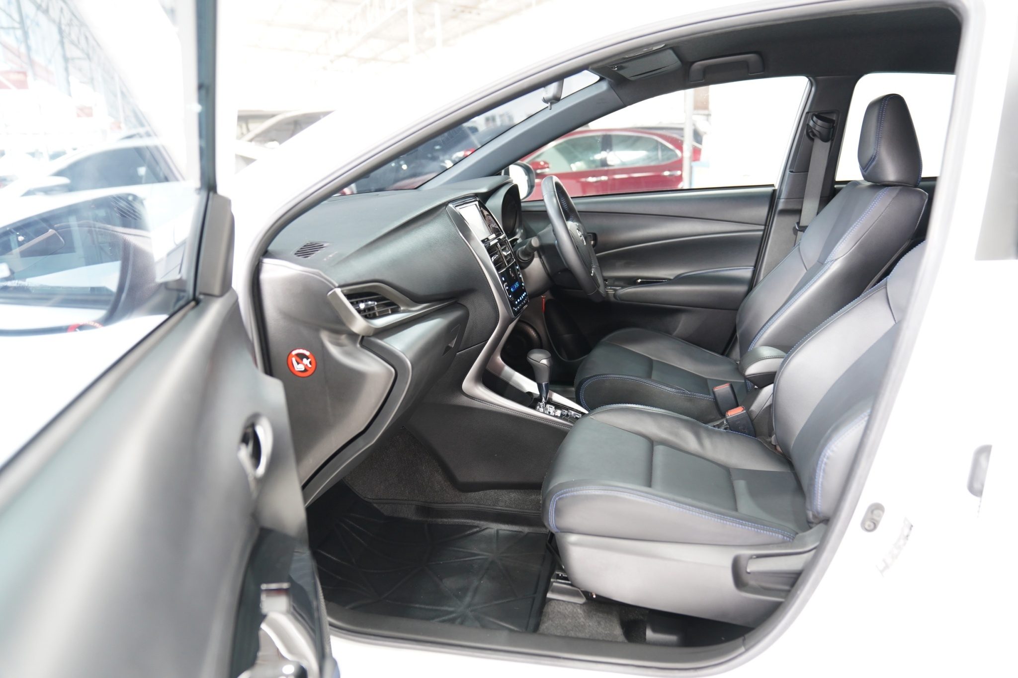 2022 TOYOTA YARIS 1.2 SPORT AT
