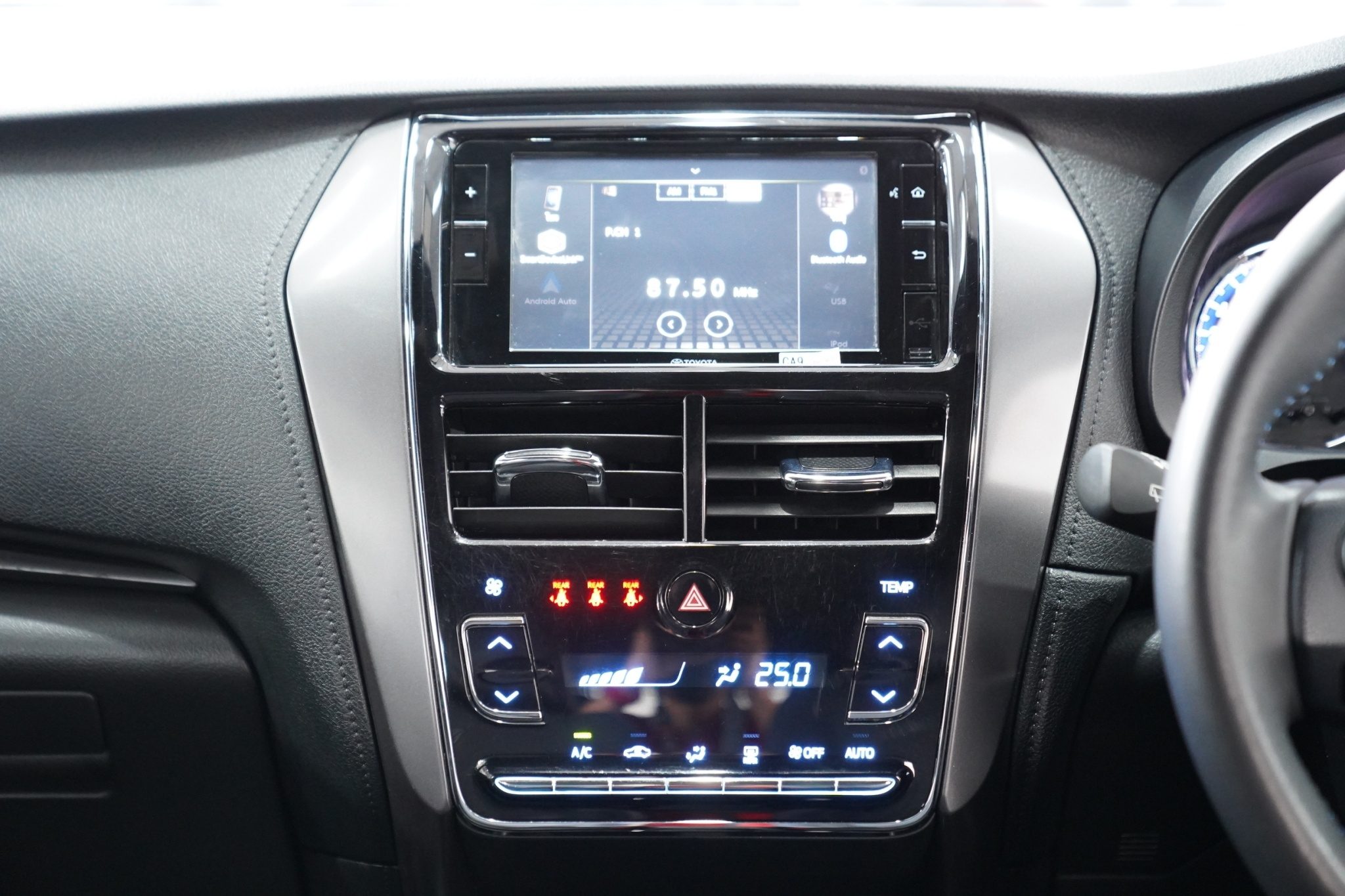 2022 TOYOTA YARIS 1.2 SPORT AT