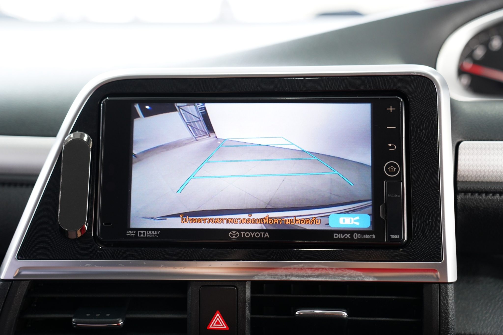 2017 TOYOTA SIENTA 1.5 V AT