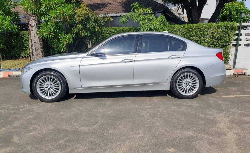 2015 BMW SERIES 3 320i LUXURY