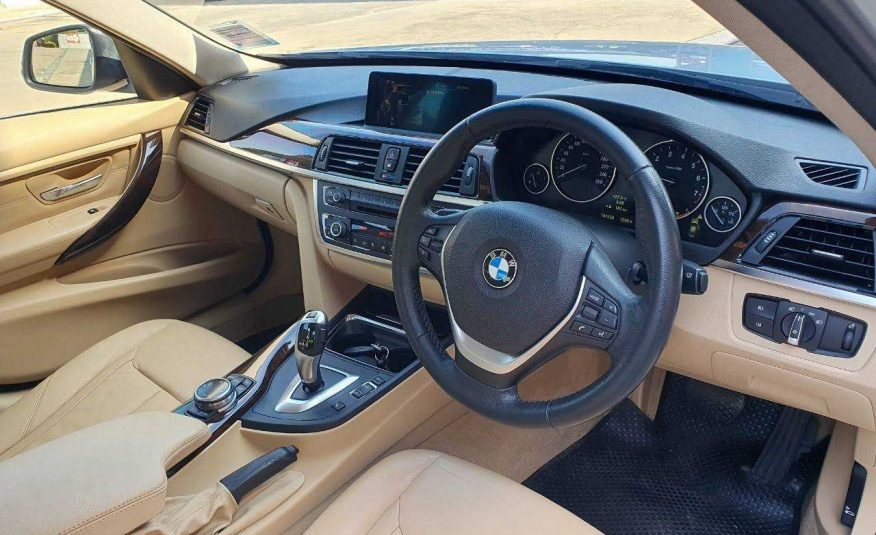 2015 BMW SERIES 3 320i LUXURY