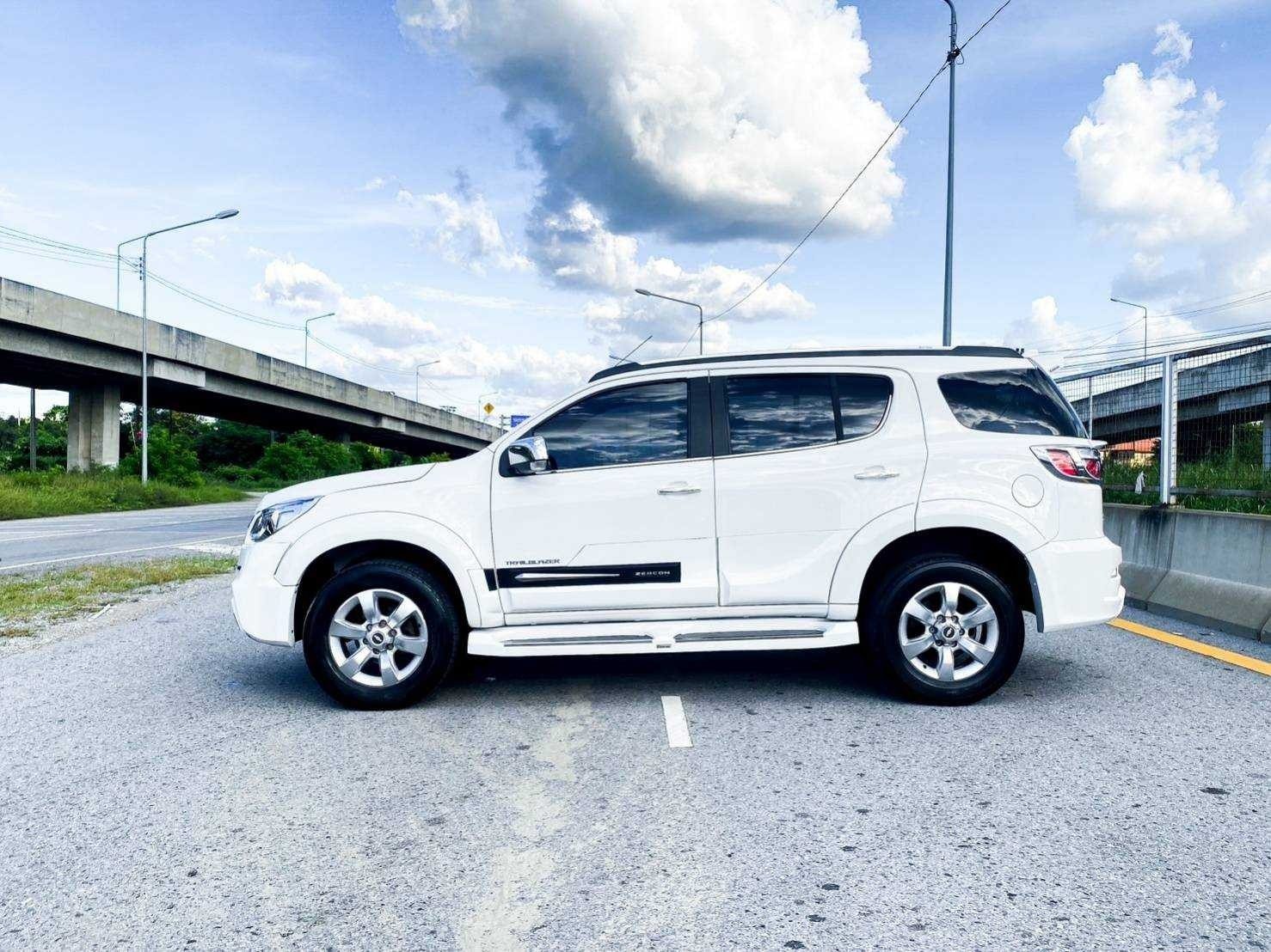 2013 CHEVROLET TRAILBLAZER 2.8 4WD