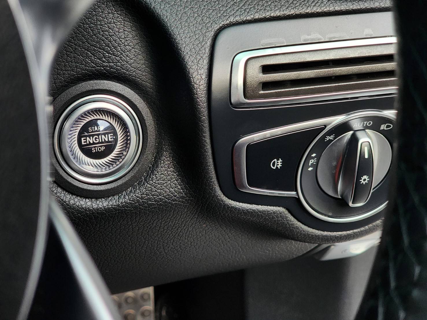 2022 Mercedes Benz C220d AMG Dynamic