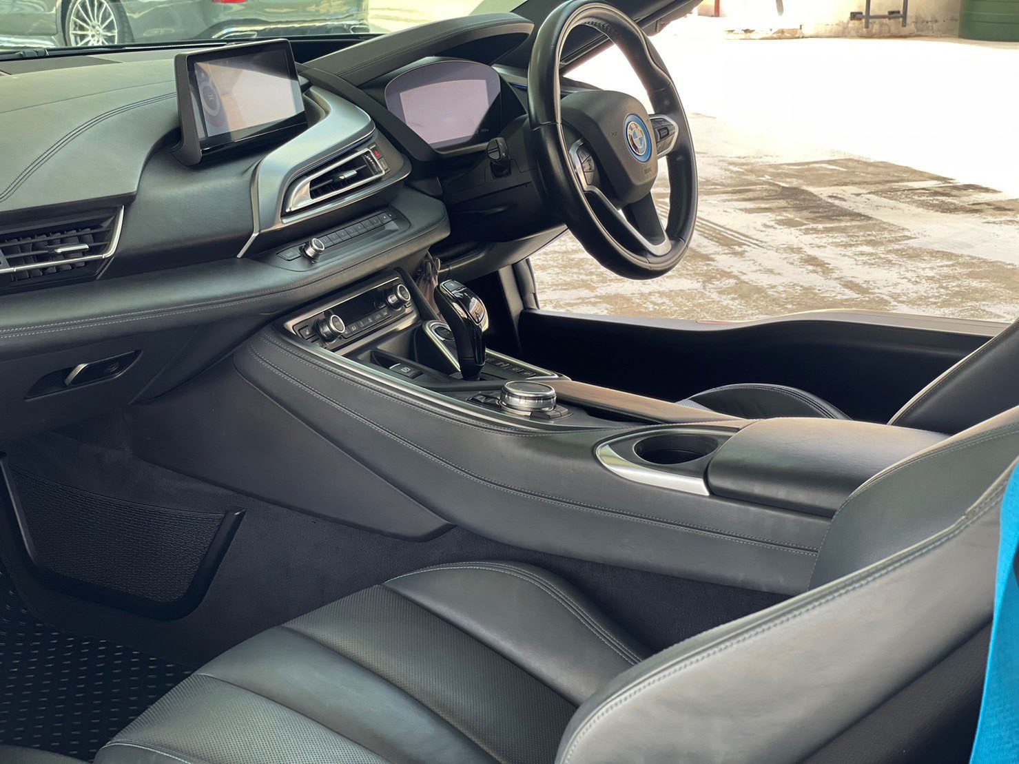 2016 BMW I8