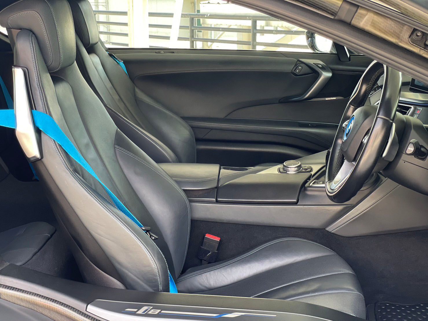 2016 BMW I8