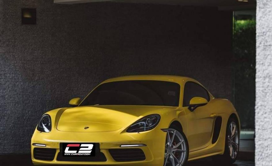 2017 Porsche 718 Cayman S