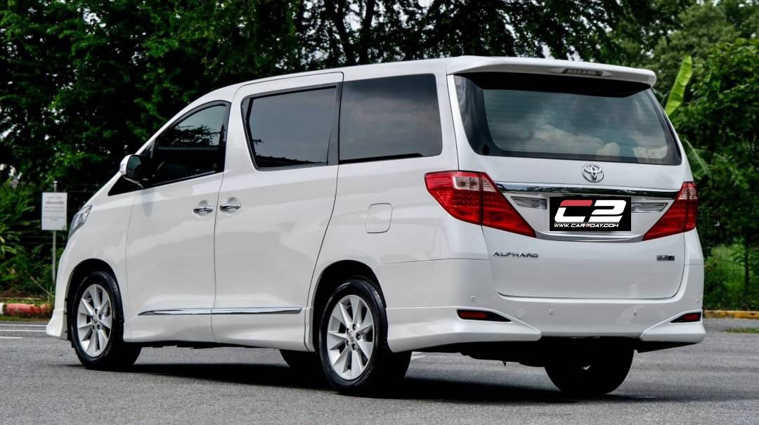 2012 Toyota Alphard 2.4V
