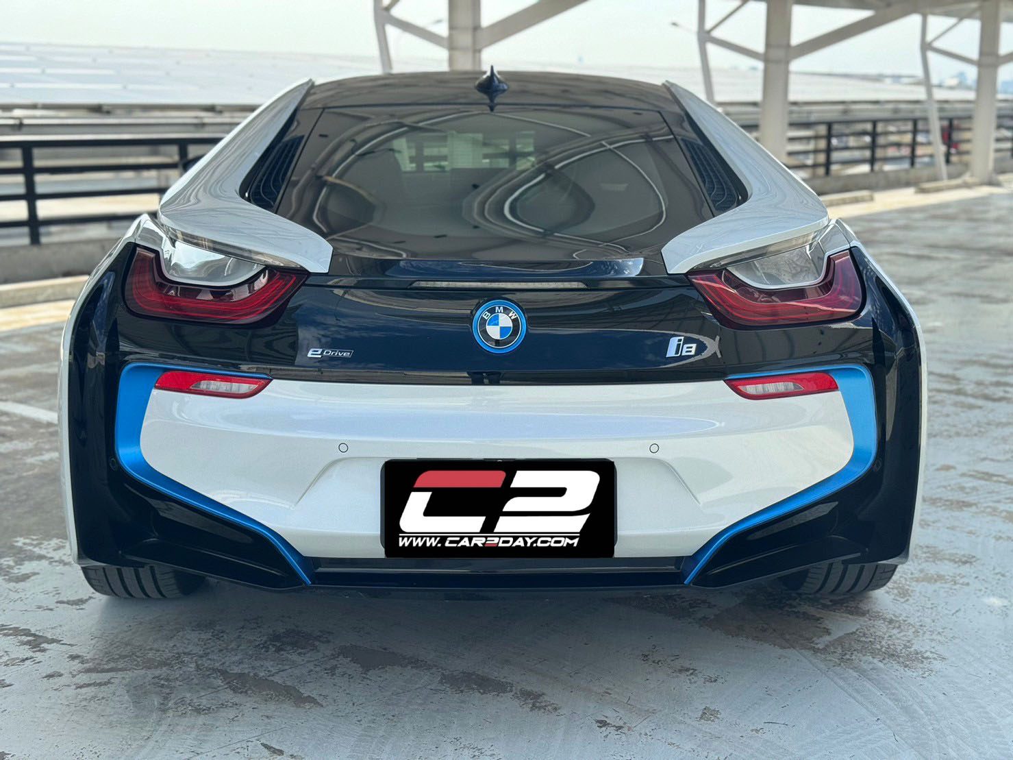 2016 BMW I8