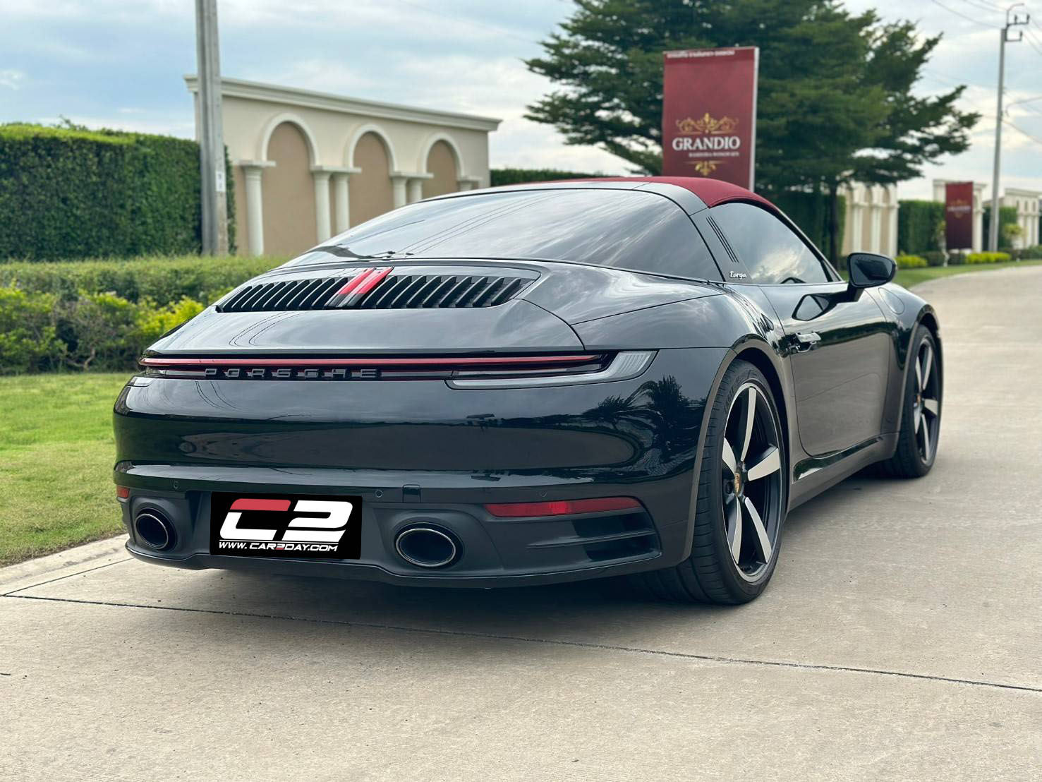2021 Porsche 911 Targa 4S (model 992)