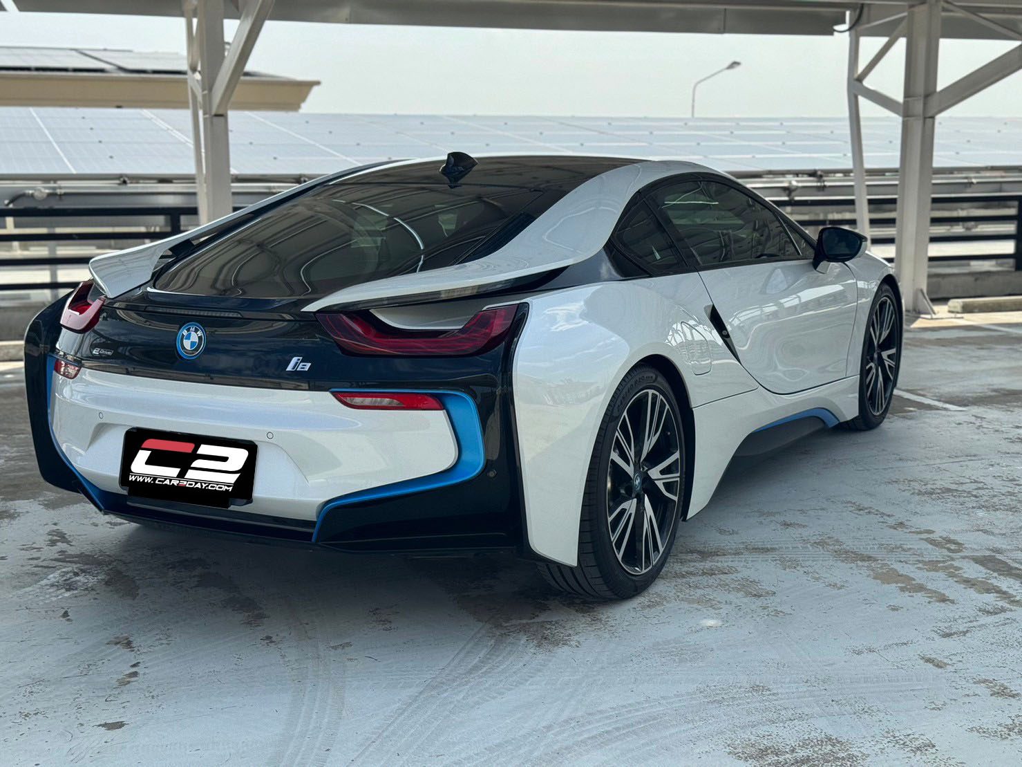 2016 BMW I8