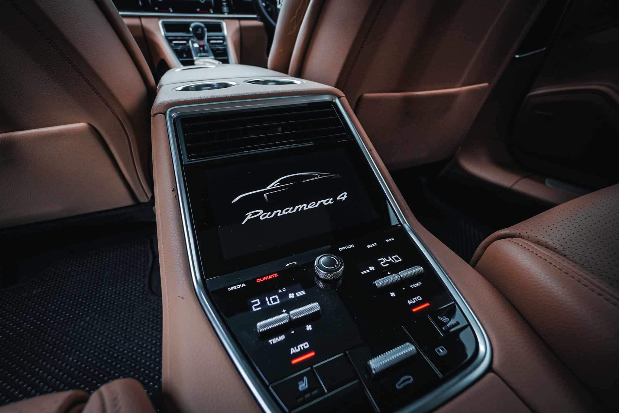 2018 Porsche Panamera 4SExecutive 3.0