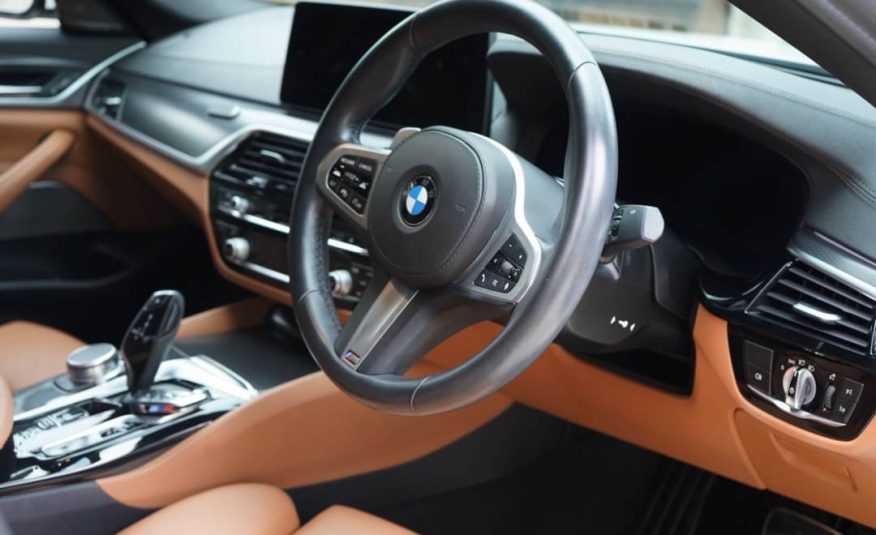 2021 BMW 530e 2.0M SPORT PLUG IN HYBRID LCI G30