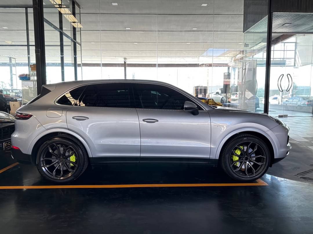 2020 Porsche cayenne e hybrid