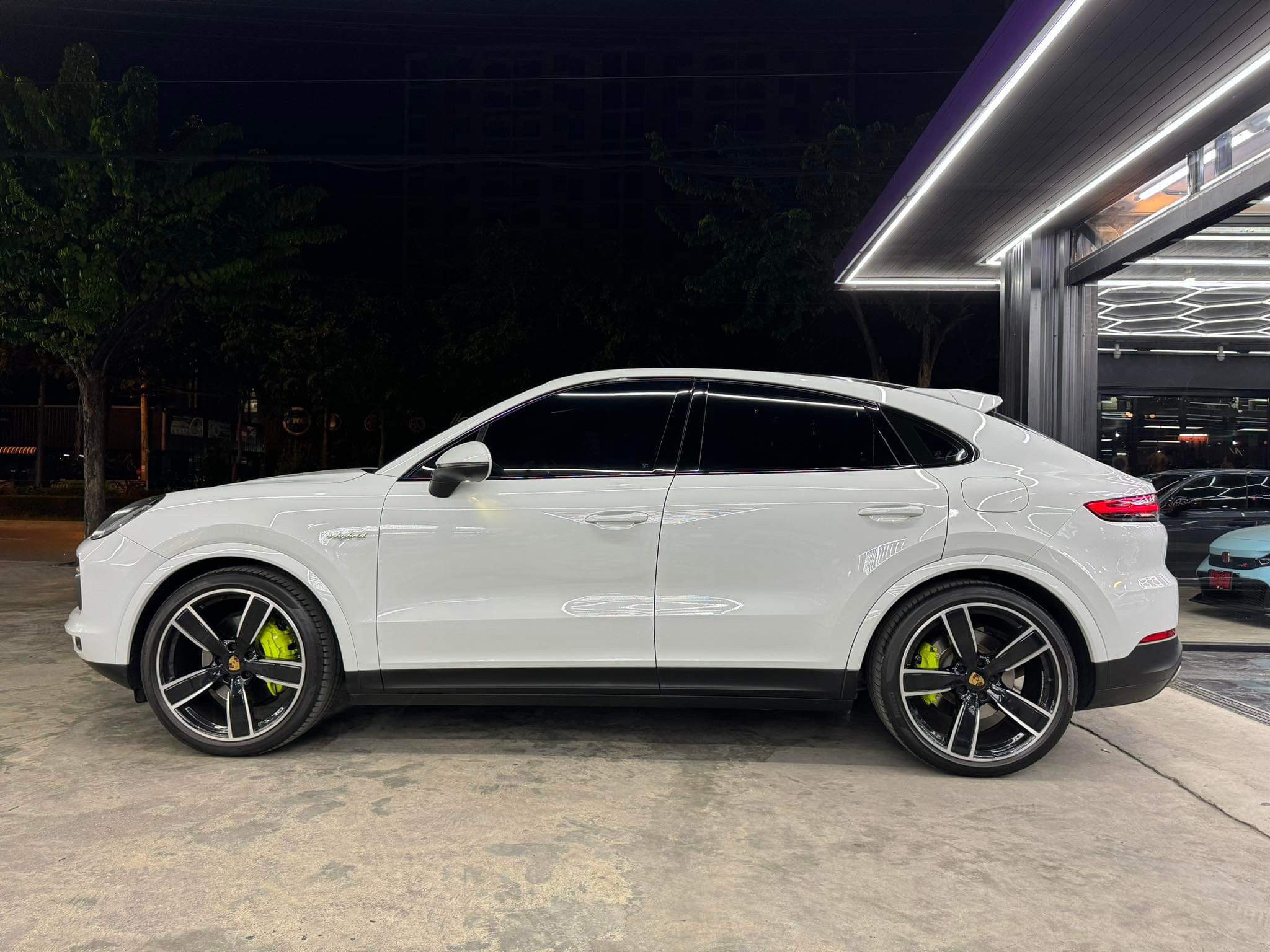 2021 PORSCHE Cayenne Coupe