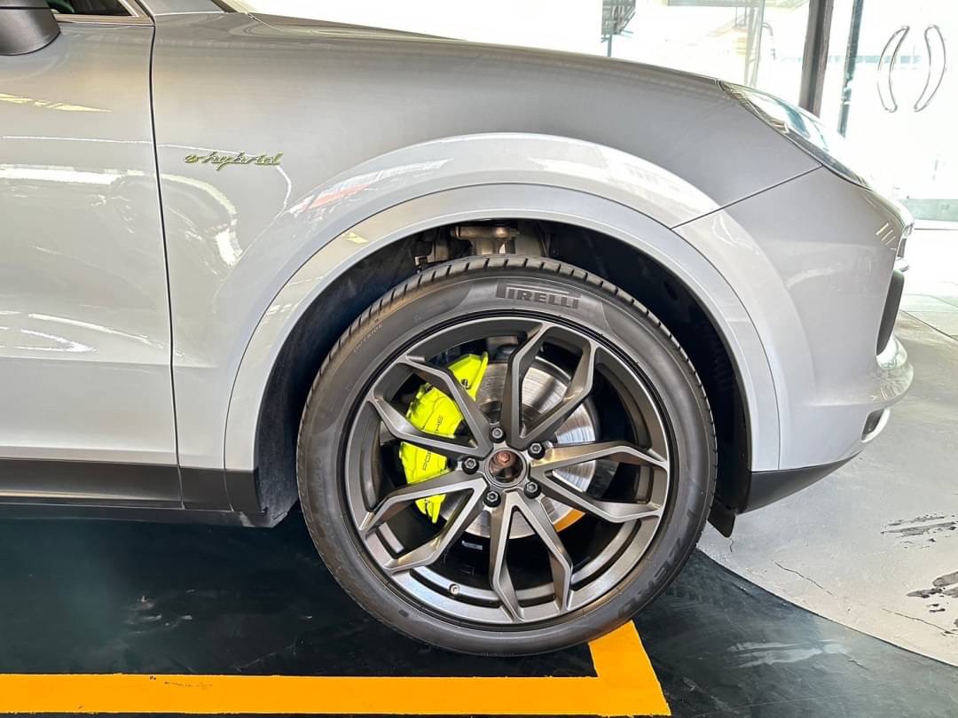 2020 Porsche cayenne e hybrid