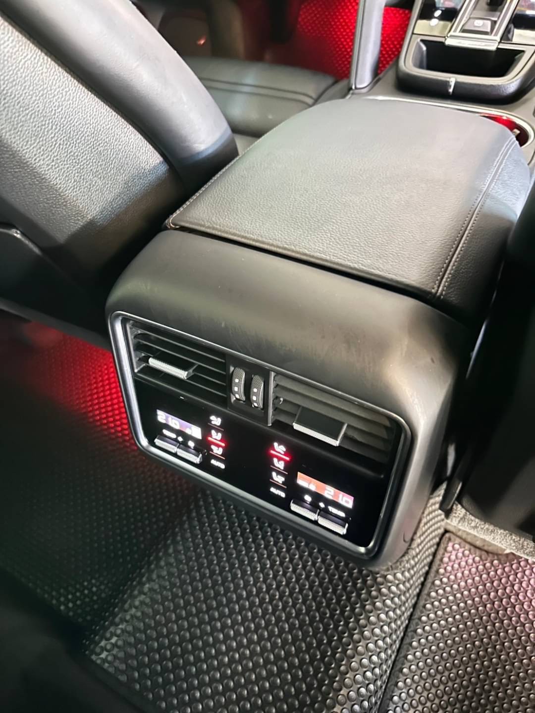 2020 Porsche cayenne e hybrid