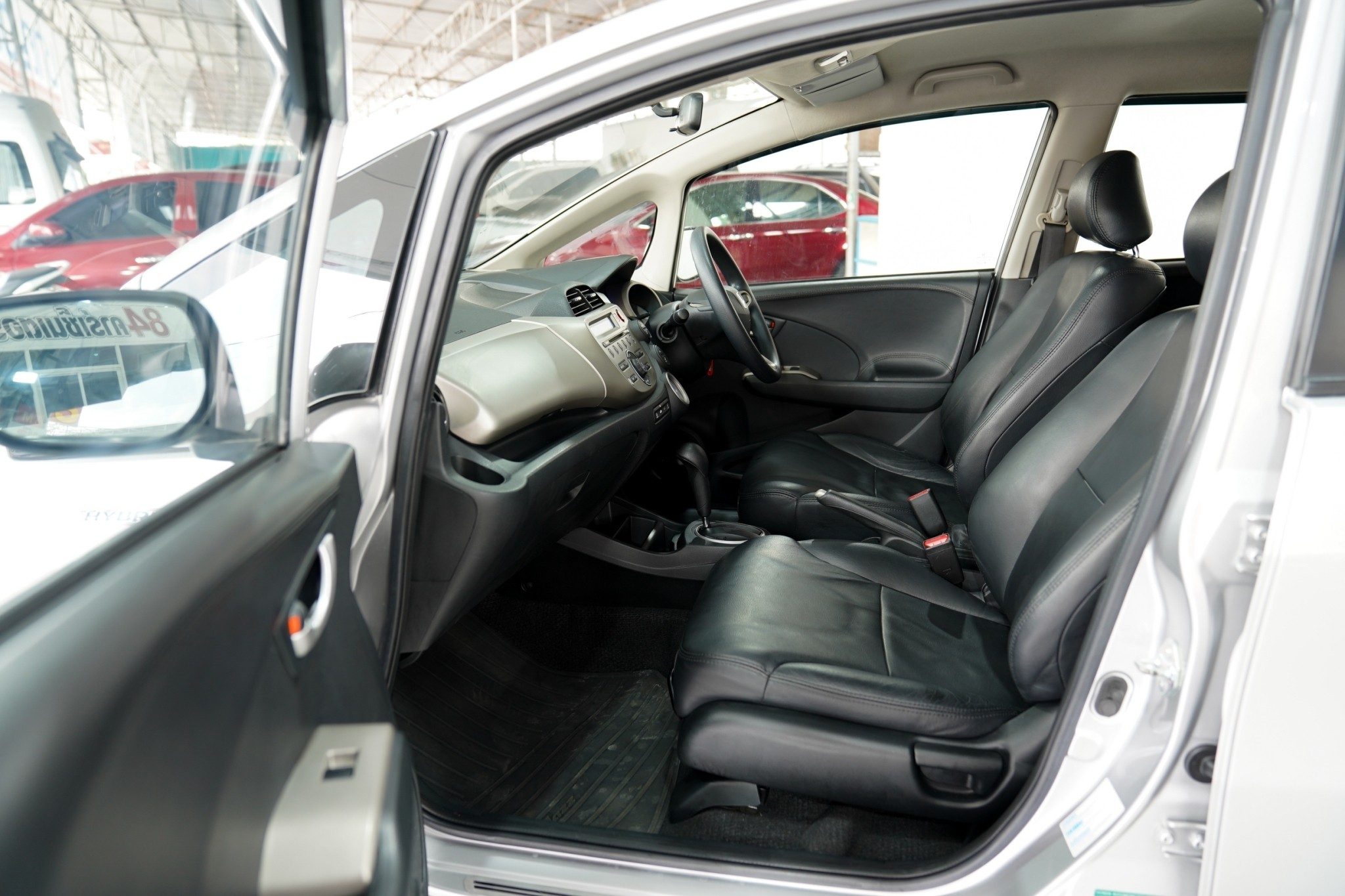 2013 HONDA JAZZ 1.3 HYBRID AT