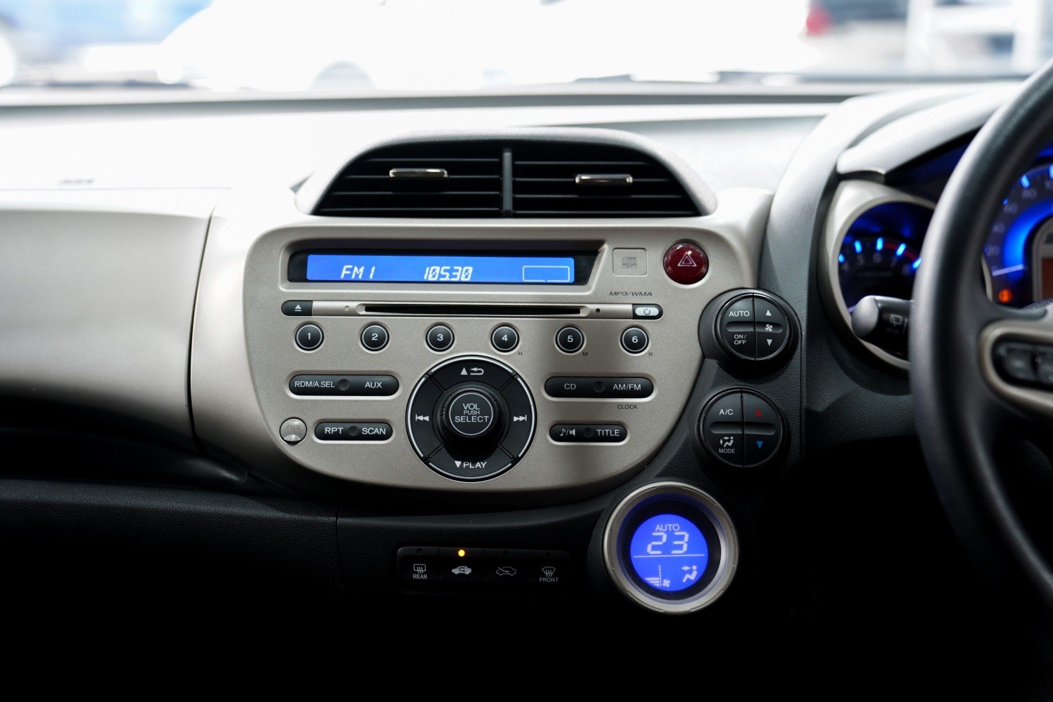 2013 HONDA JAZZ 1.3 HYBRID AT