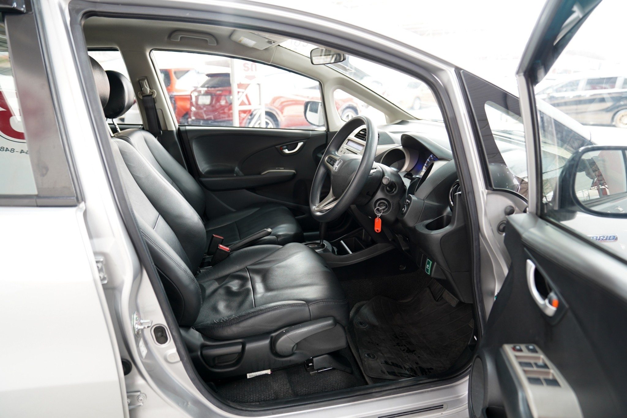 2013 HONDA JAZZ 1.3 HYBRID AT