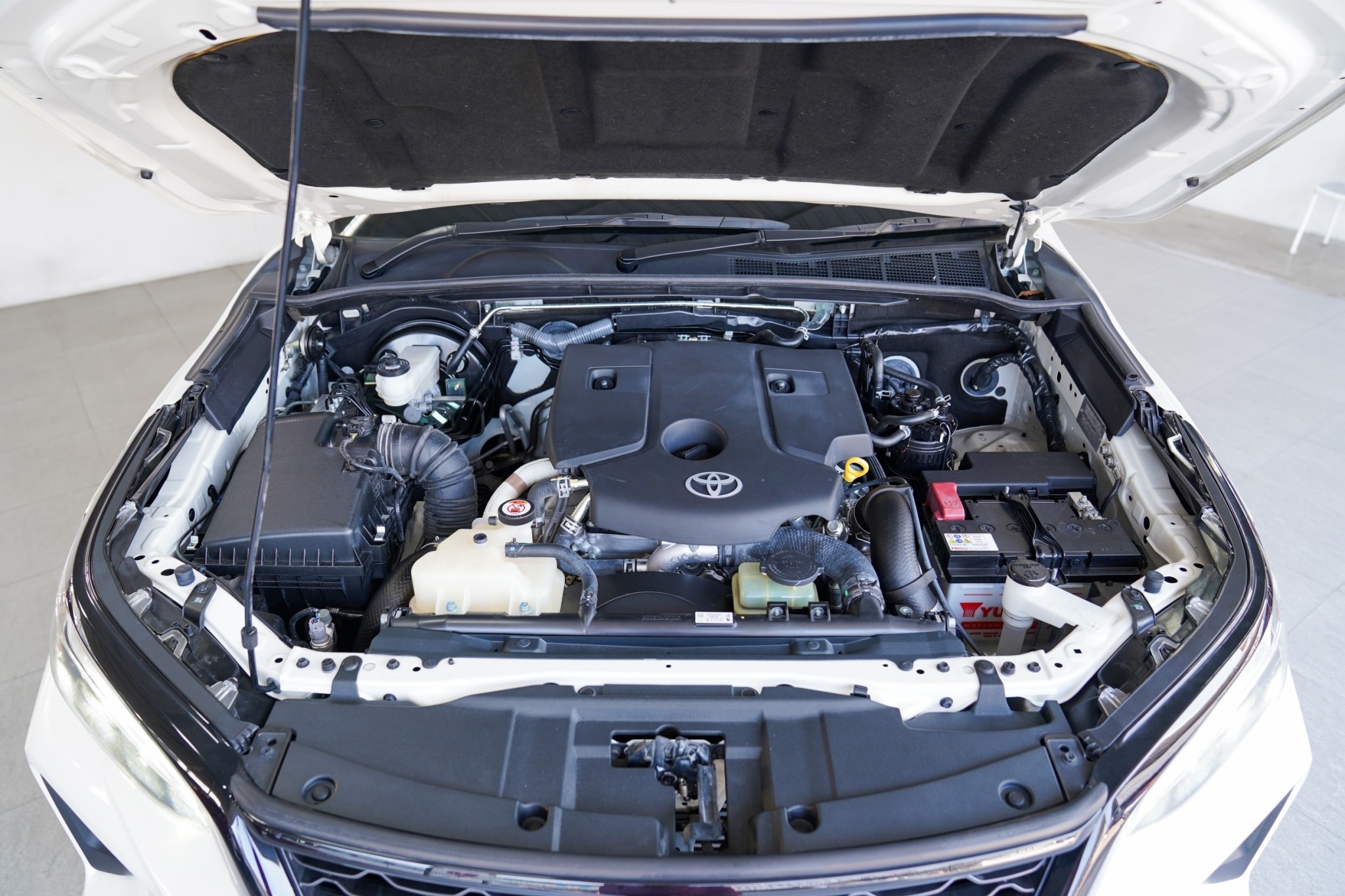 2012 TOYOTA FORTUNER 2.8 LEGENDER AT