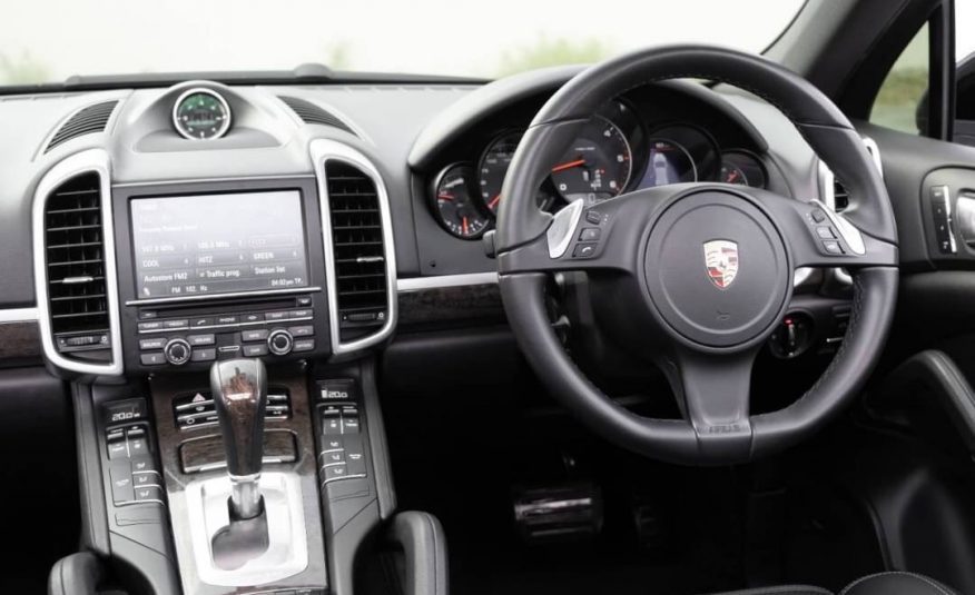 2013 Porsche Cayenne Sport Design