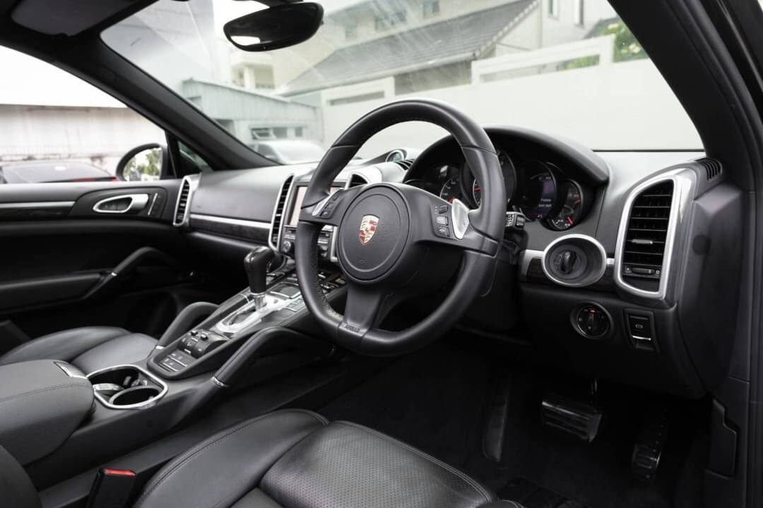 2013 Porsche Cayenne Sport Design